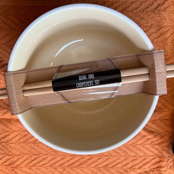 (2) Big Bowls and Chopstick Set with Designs on the Front & Back - Picture 2 of 6